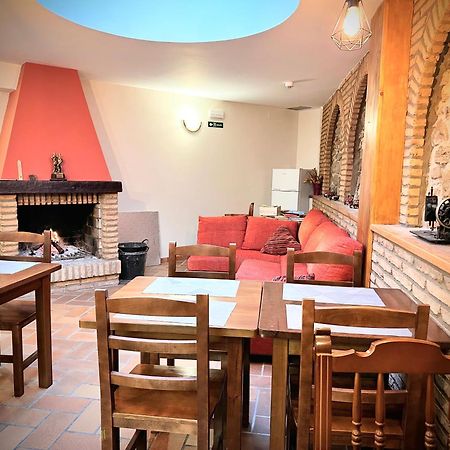 Hostal Rural 18 De Abril โอลีเต ภายนอก รูปภาพ