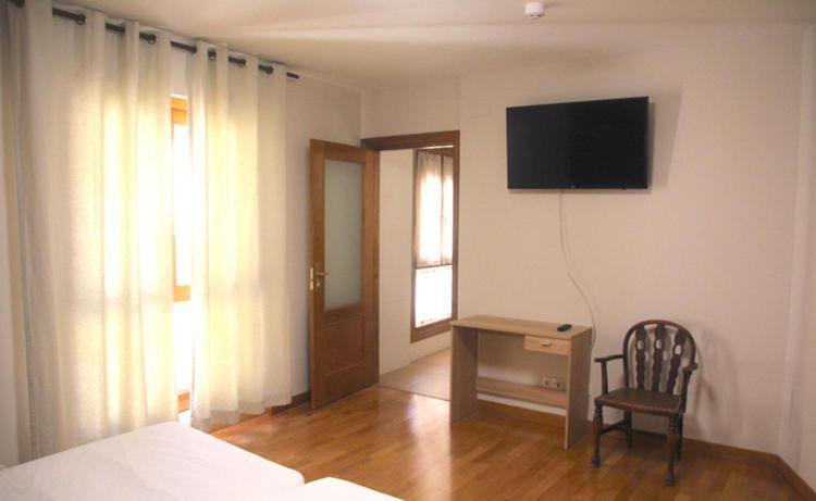 Hostal Rural 18 De Abril โอลีเต ภายนอก รูปภาพ
