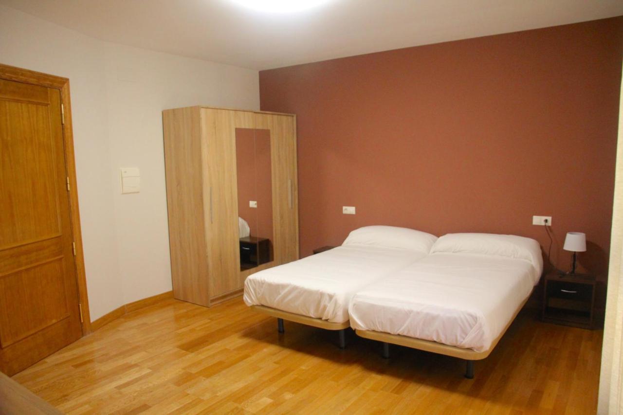 Hostal Rural 18 De Abril โอลีเต ภายนอก รูปภาพ